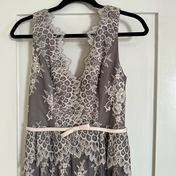 ERIN by Erin Fetherston Belted Grey Pink Floral Gown Dress Size 6 Formal Full - Picture 4 of 5
